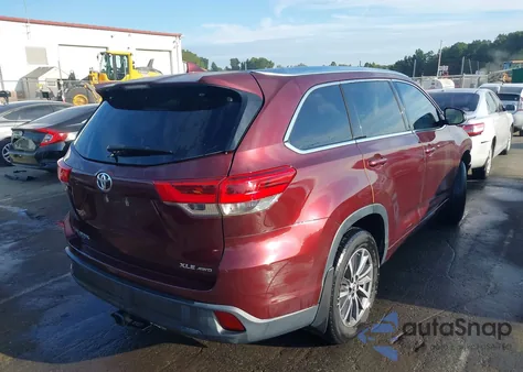 2018 Toyota Highlander Xle из США, поврежденный, VIN 5TDJZRFH3JS911255
